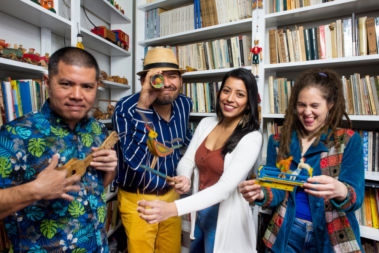 Calato está integrado por Luis Ernesto Tohara, Diego Huayhualla, Melissa Torres y Naiara Eslava.