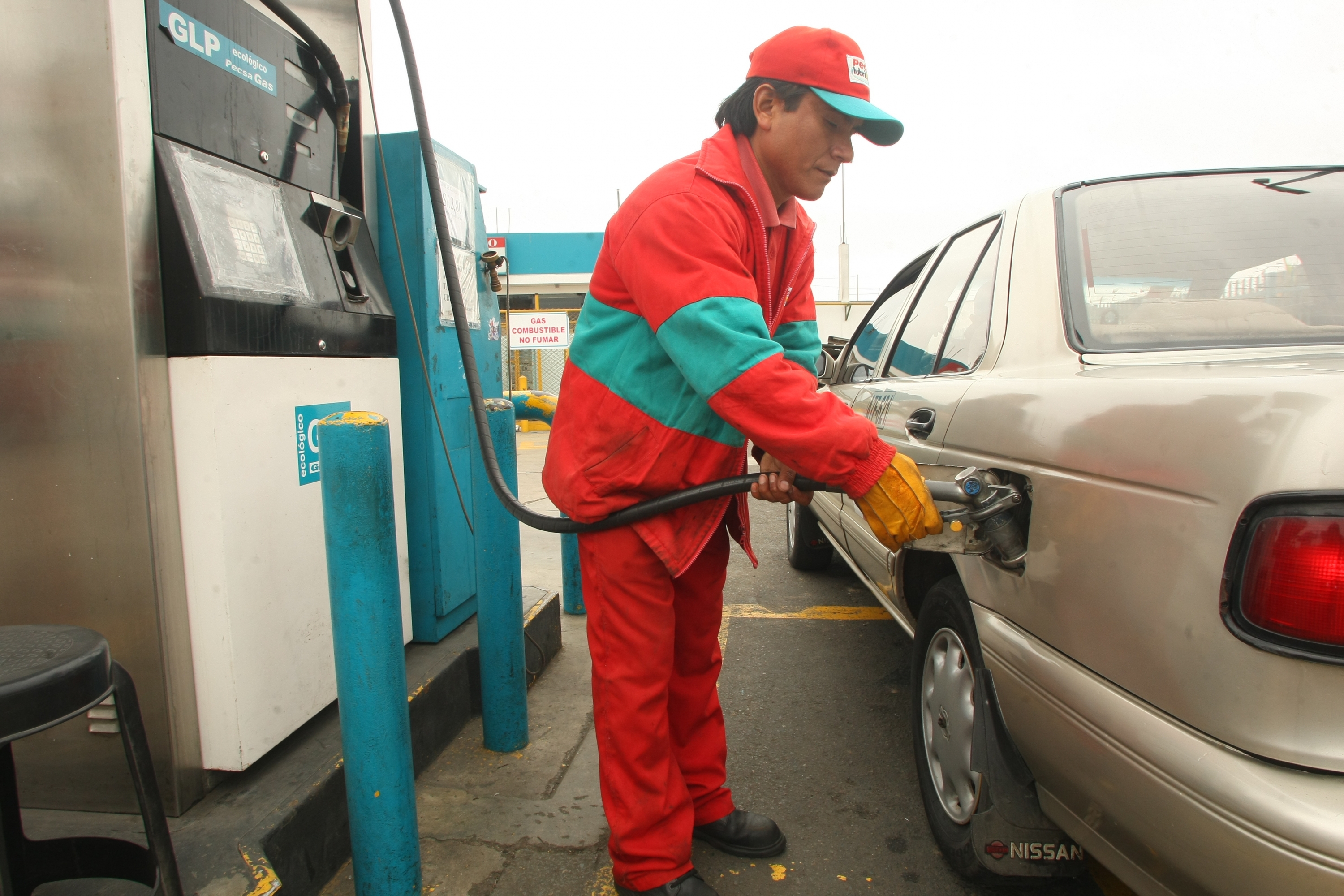 Estado debe S/822 millones a distribuidores de combustibles