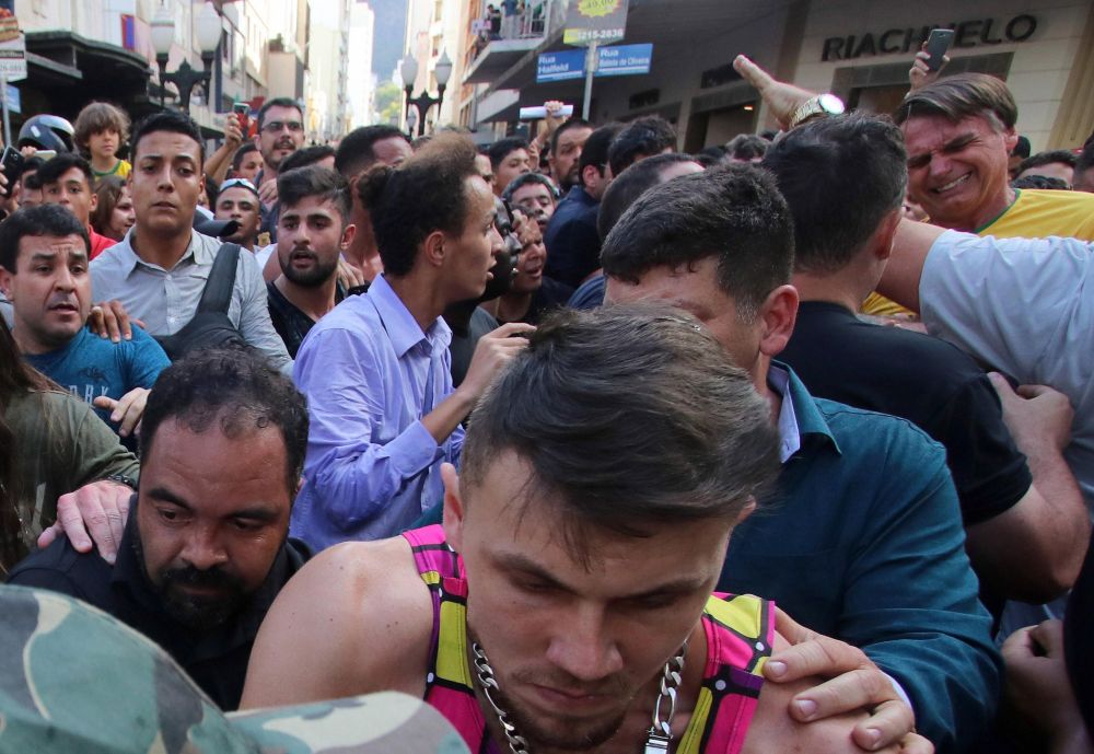 El ataque a Jair Bolsonaro en campaña electoral. (Foto: EFE)