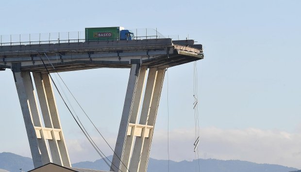 El conductor del camión verde del puente de Génova cuenta cómo salvó de morir