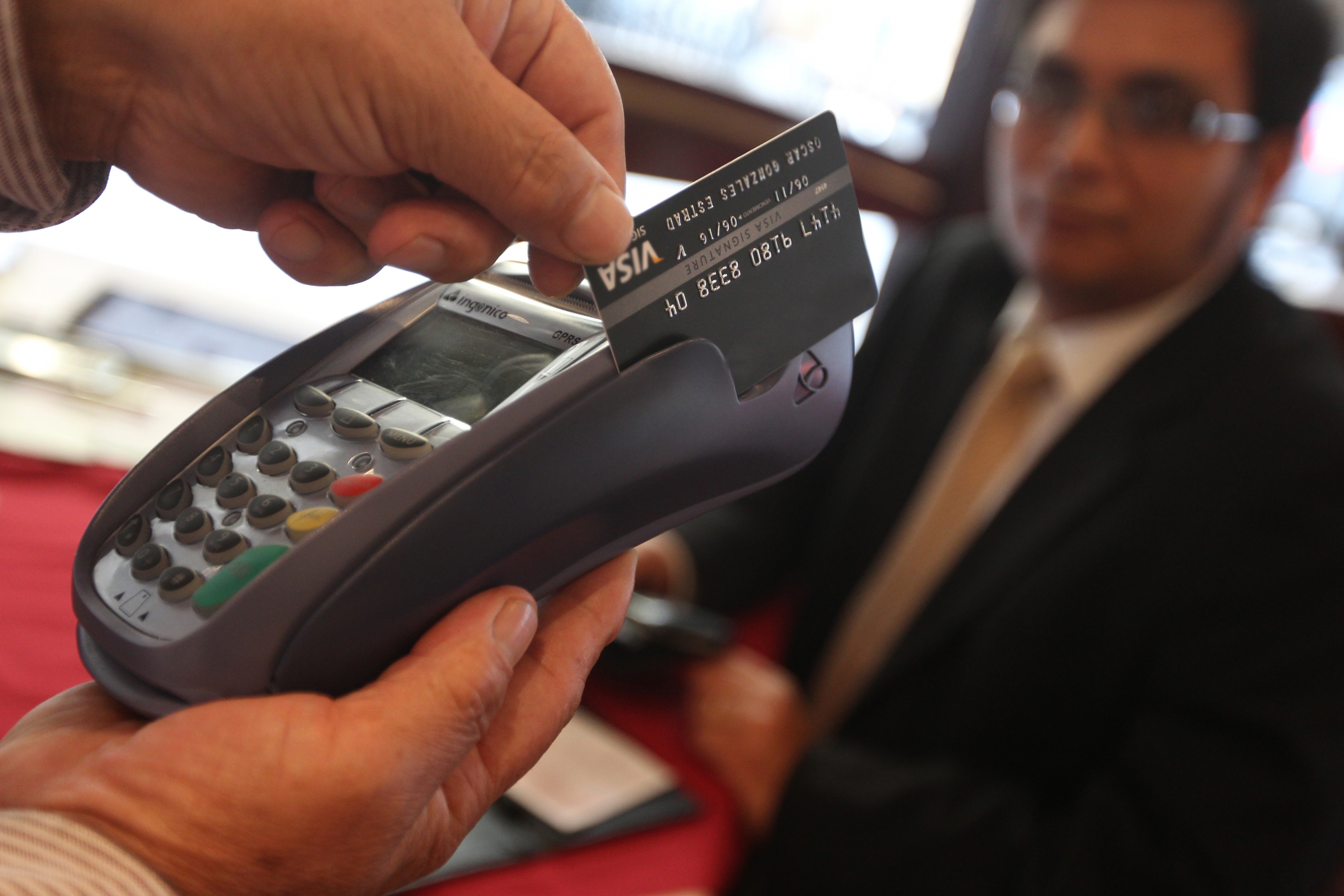 El 23% de los nuevos usuarios de tarjetas de crédito cae en morosidad