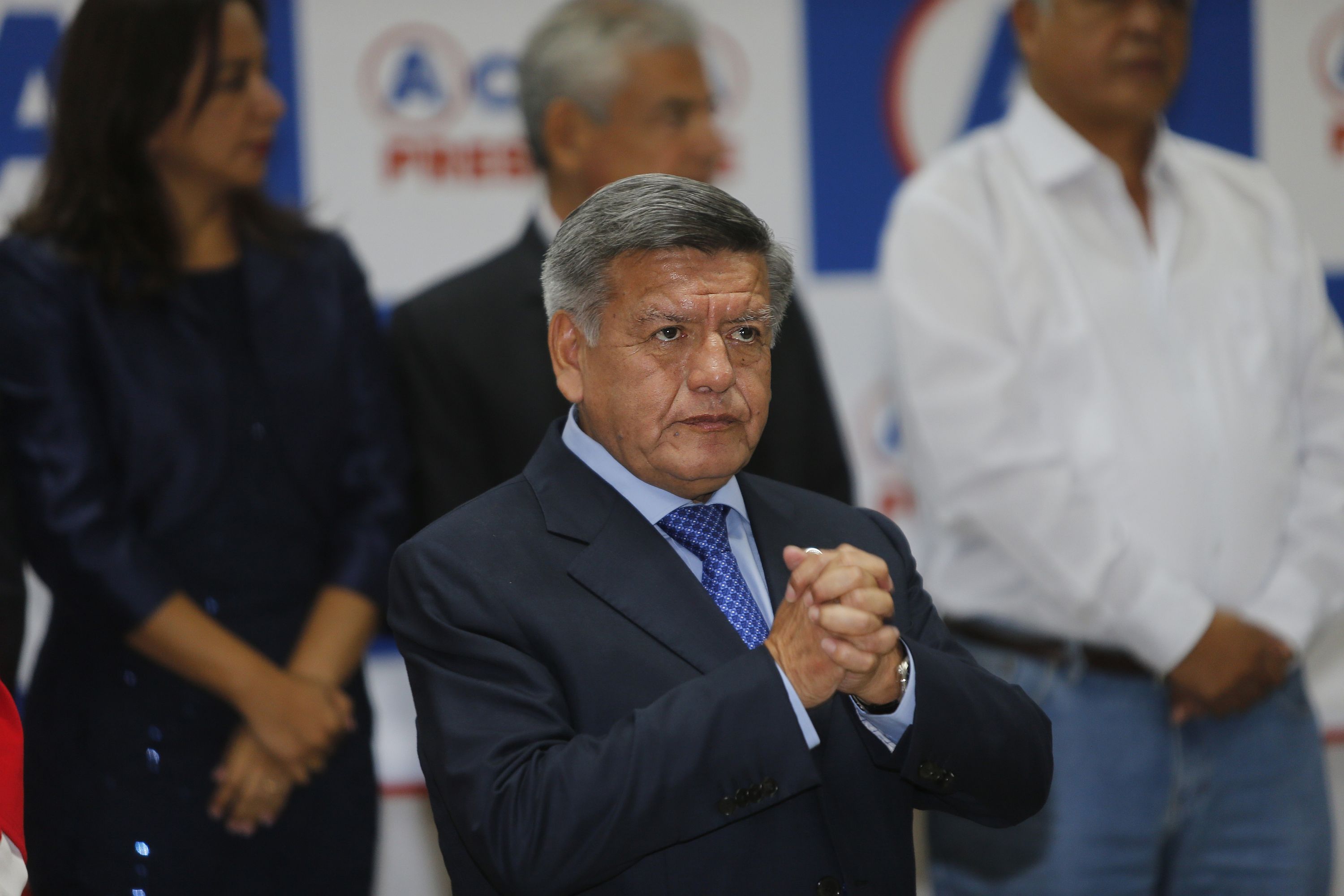 Fiscalía pide 4 años de prisión para César Acuña por compra de panetones