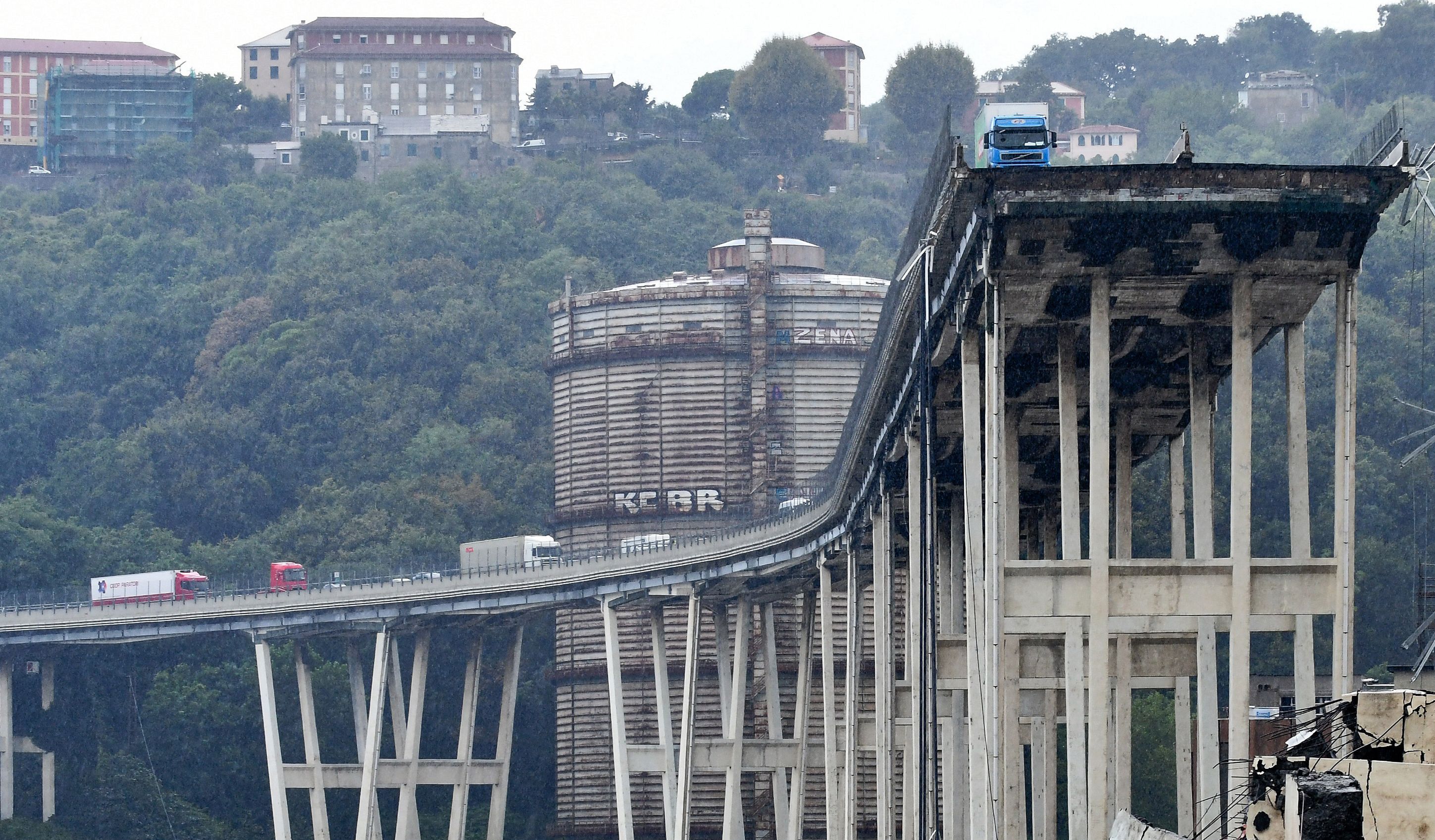 Bruselas afirma que Italia tenía fondos suficientes para mantener el puente