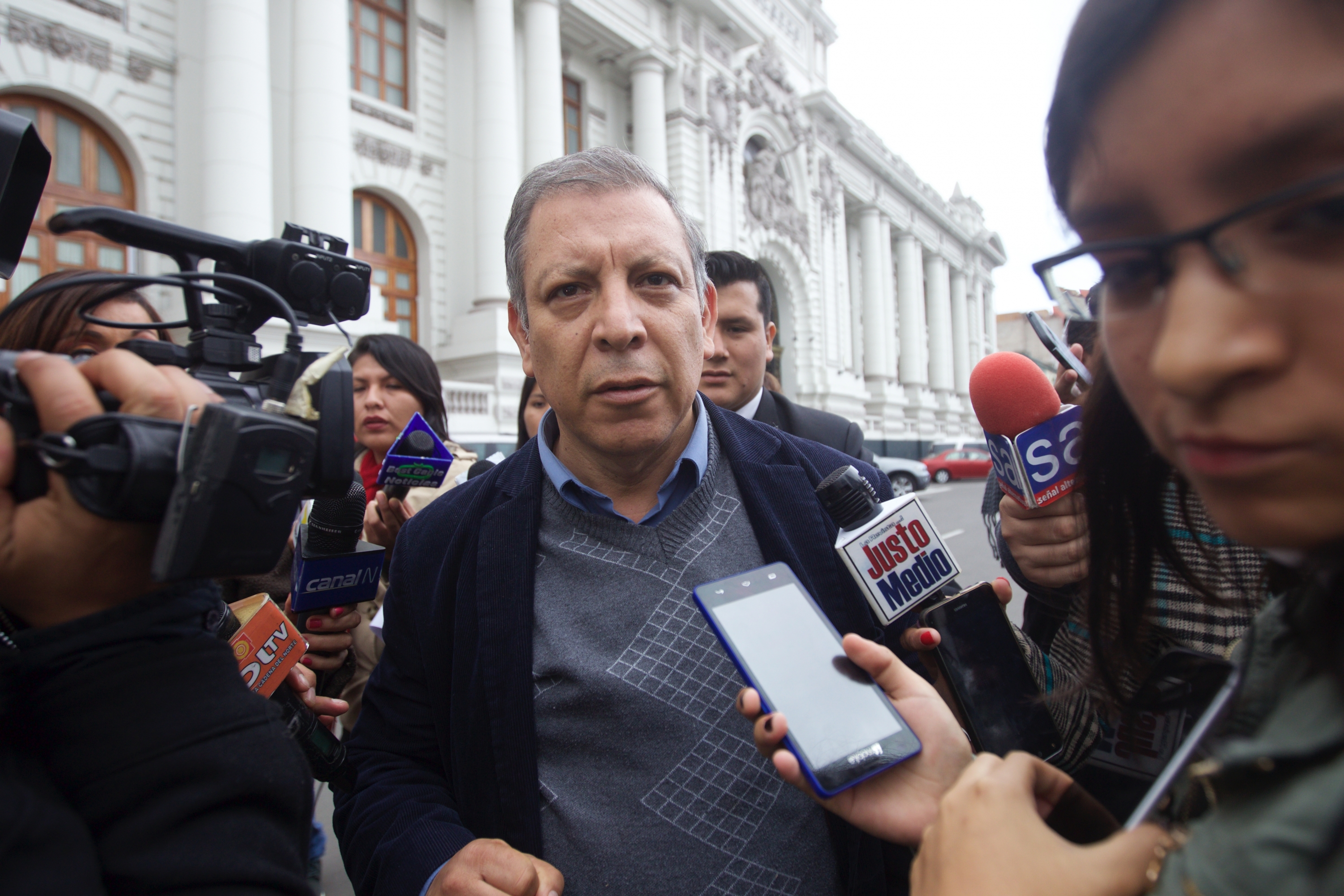 Arana: García y Keiko debe pasar como investigados en Lava Jato