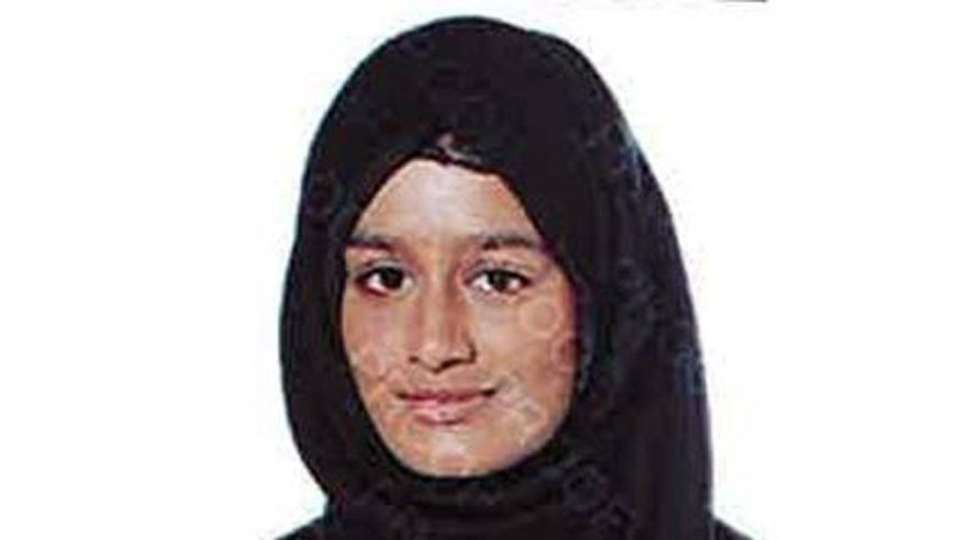 Quitan nacionalidad británica a joven que se unió al Estado Islámico y dio a luz