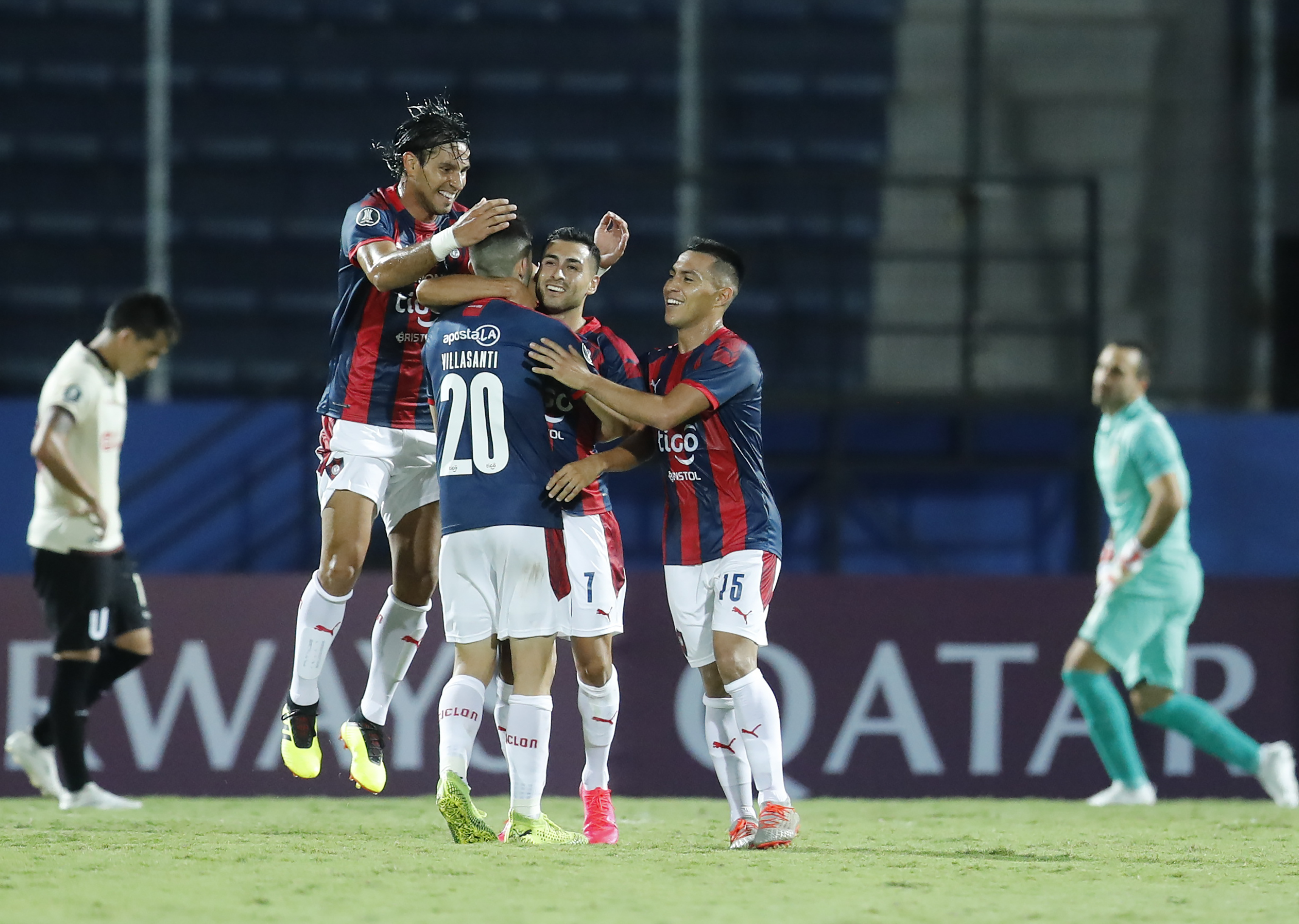 Universitario vs. Cerro Porteño: Así celebró Carrizo tras convertir el 1-0 | Foto: Agencias