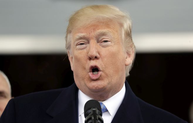 Donald Trump saluda "histórico" encuentro entre Kim y Moon