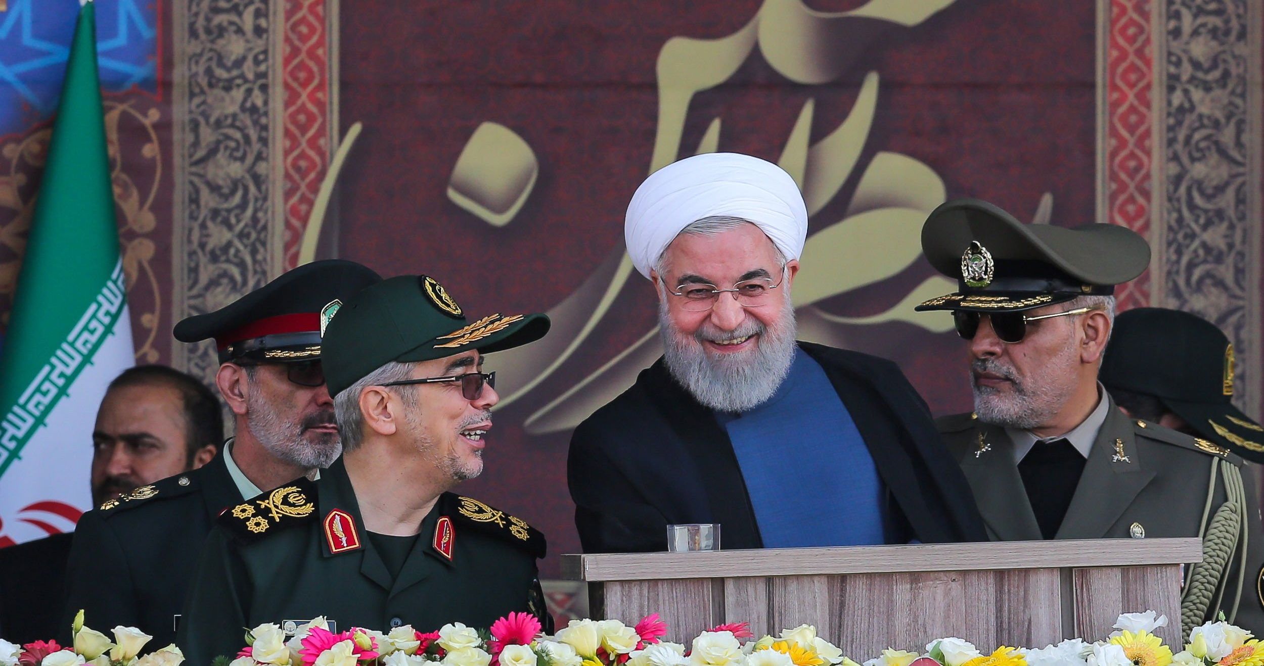 Presidente de Irán llama a la paz a sus rivales del Golfo Pérsico