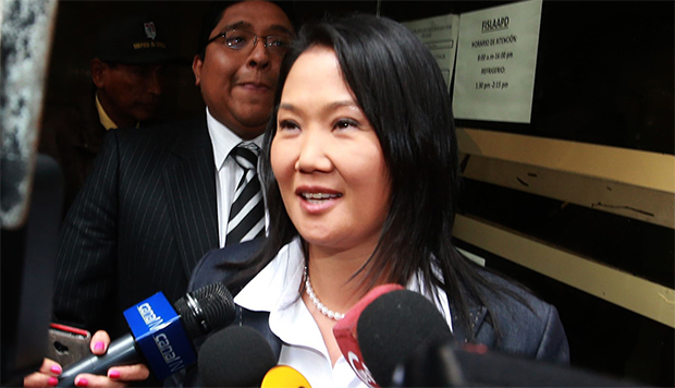 Keiko se reunió con Hinostroza, según reveló el informante
