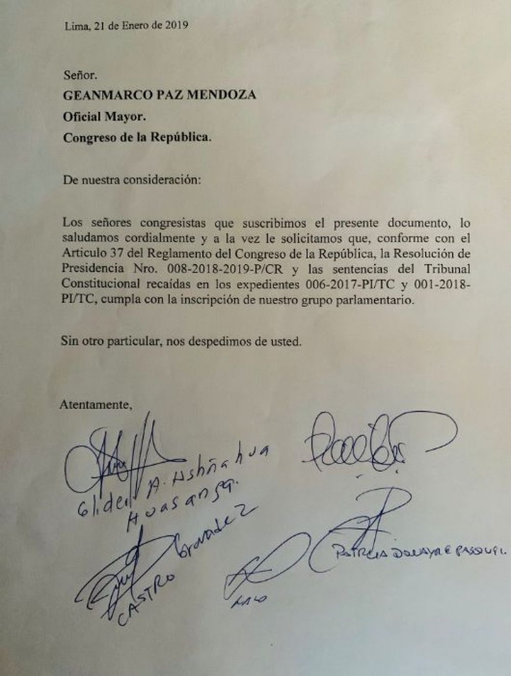 Oficio que pide la inscripción de Unidos por la República. (Foto: Twitter)