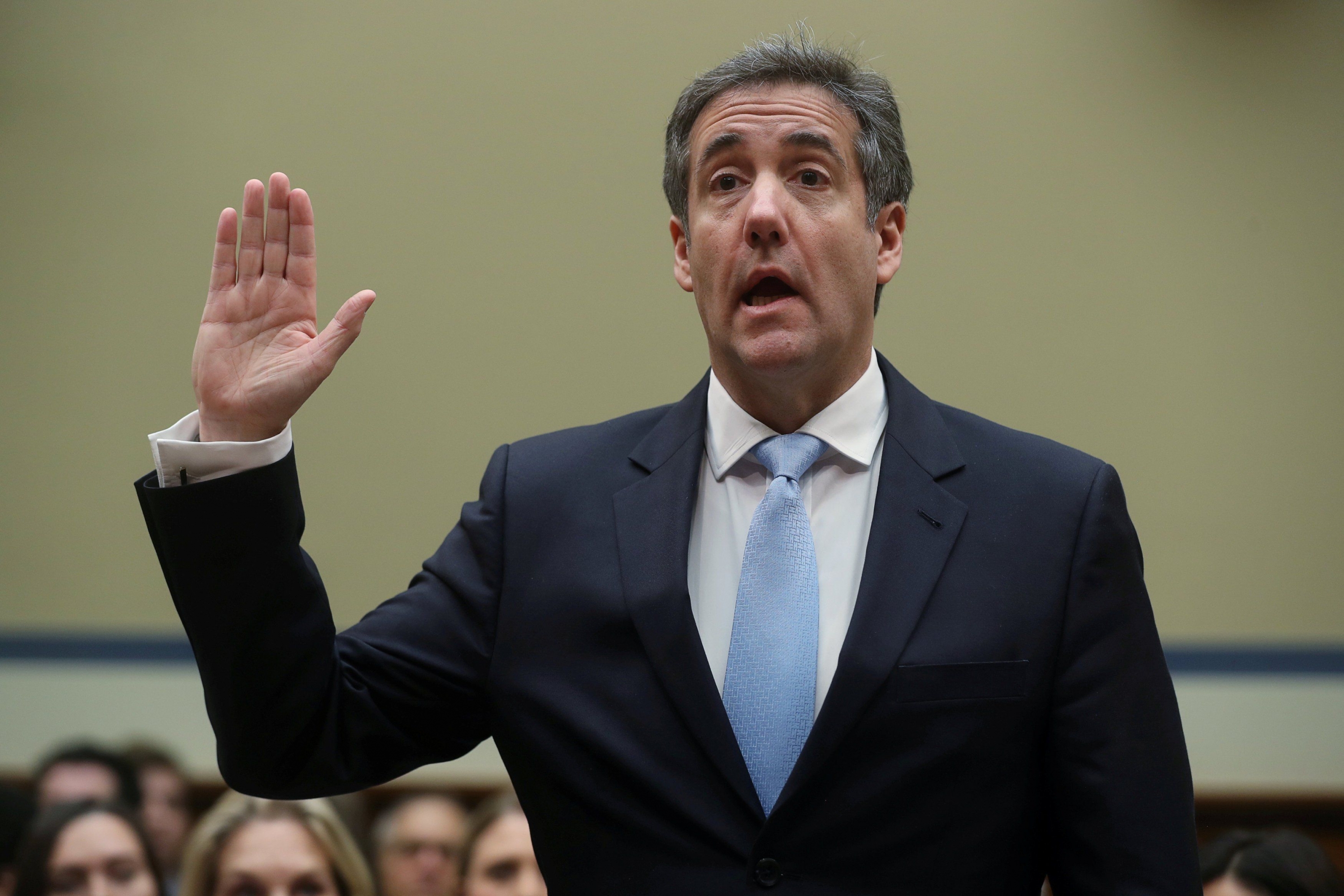 Principales citas del explosivo testimonio de Michael Cohen en el Congreso de EE.UU.