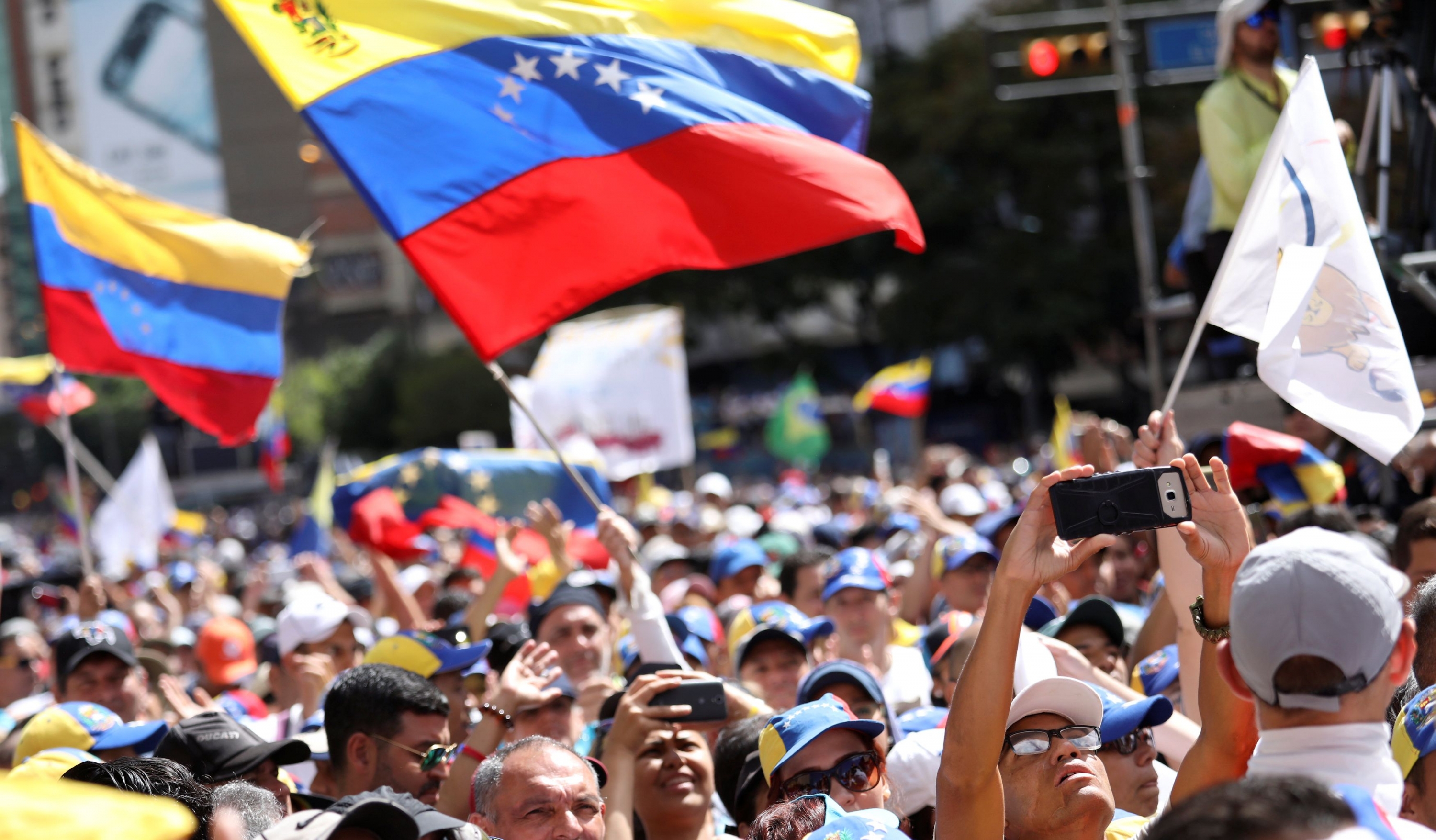 Venezuela: bonos podrían valer nada o valerlo todo, según inversores