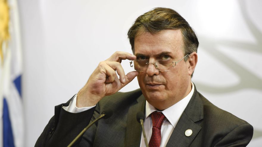 Canciller mexicano asegura que EE.UU. ha dicho que no cerrará la frontera