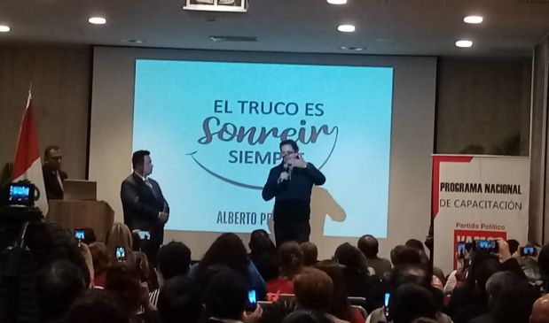 Sotomayor: Con trabajo vamos a ganar y Salaverry será el próximo presidente