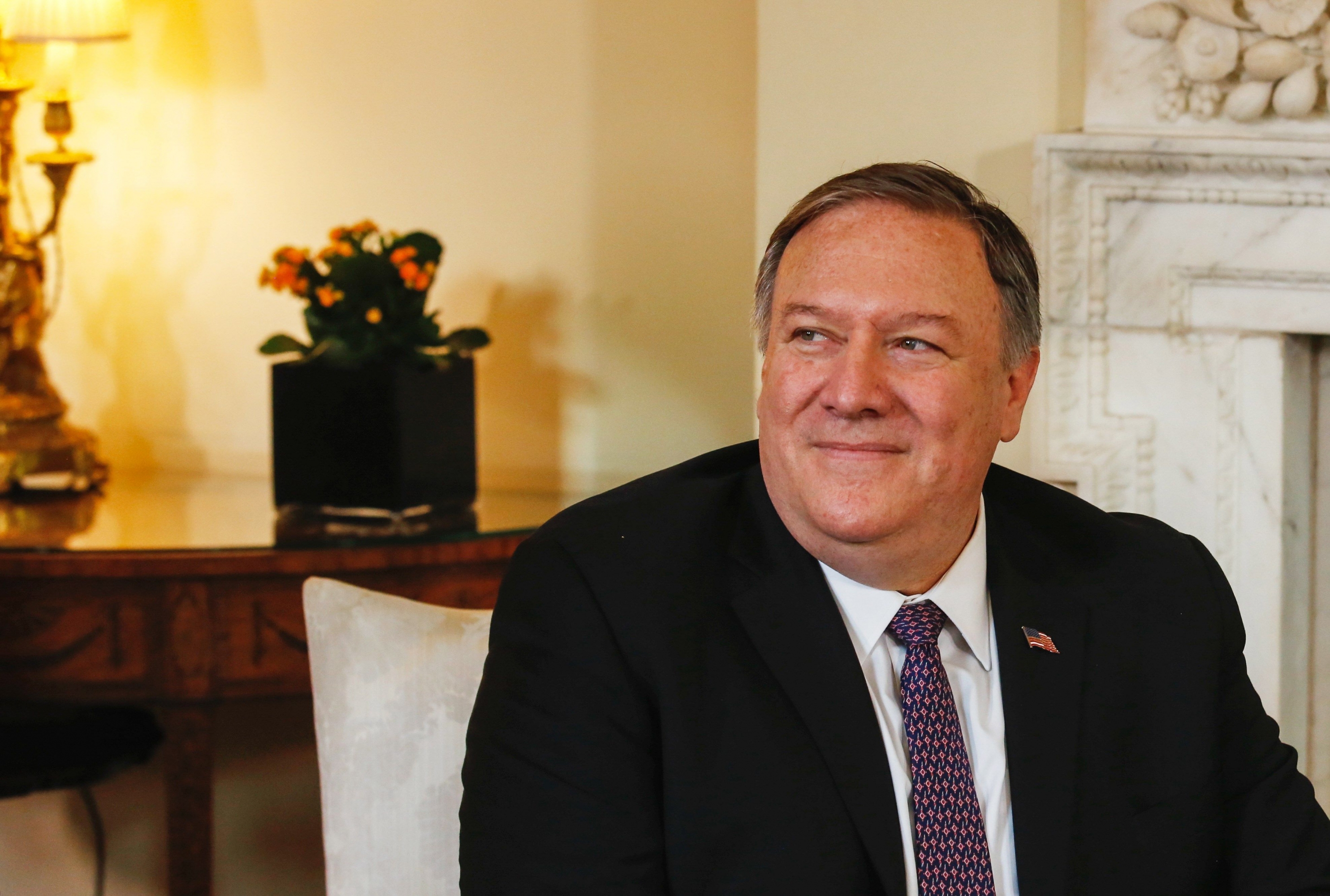 Mogherini dice que Pompeo es bienvenido aunque no hay planes de reunión