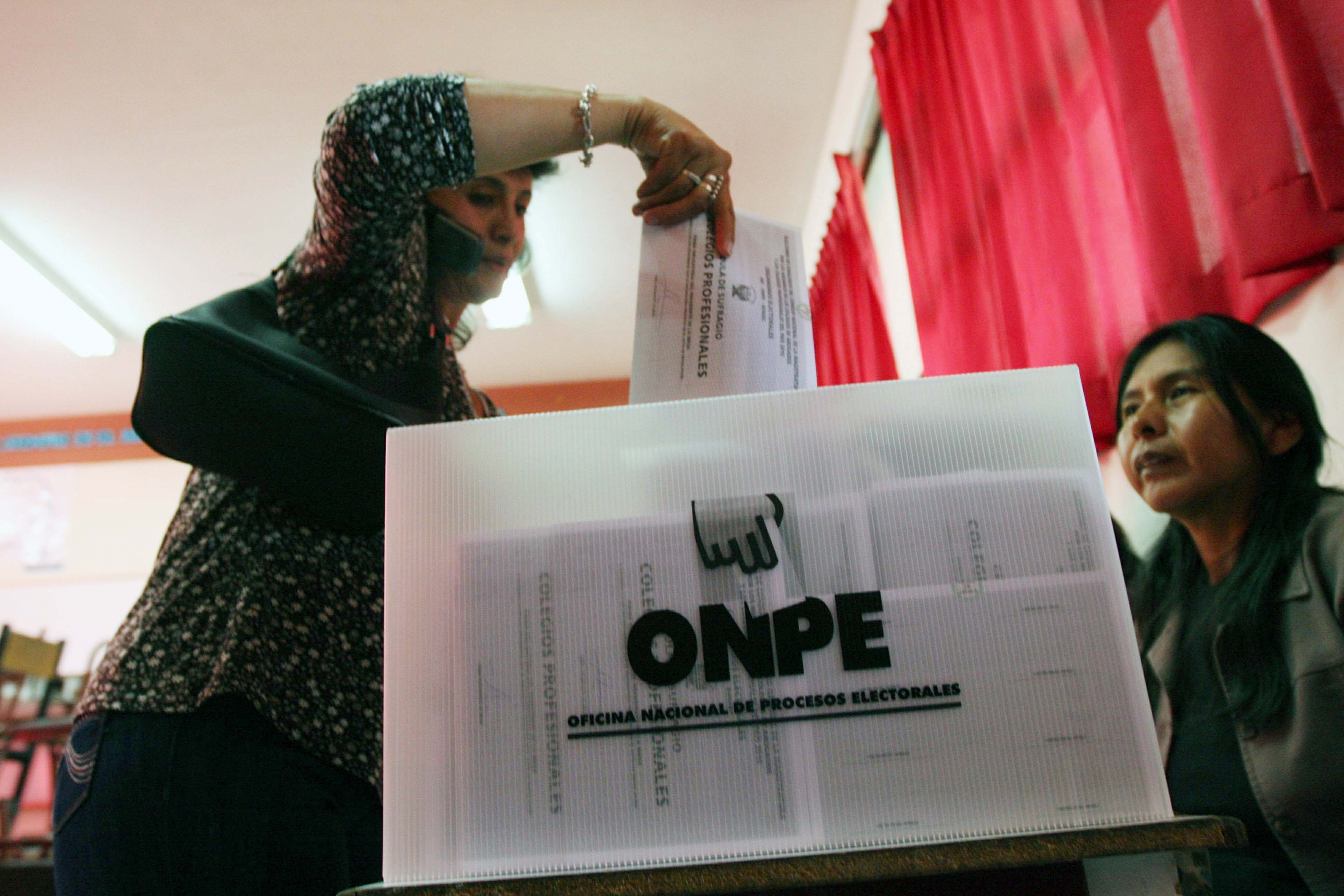 Dudas a la vista: el 65% no cree que la ONPE garantice elecciones transparentes