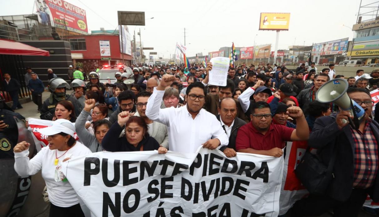 Caso peajes: vecinos protestan y piden anular contrato con Rutas de Lima