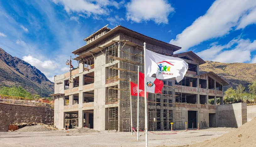 Cienciano y Vidawasi firmaron un convenio que tiene como fin principal, difundir la construcción del primer Hospital de Cáncer Infantil en el Perú y la pronta culminación del pabellón médico. (Foto: Difusión)