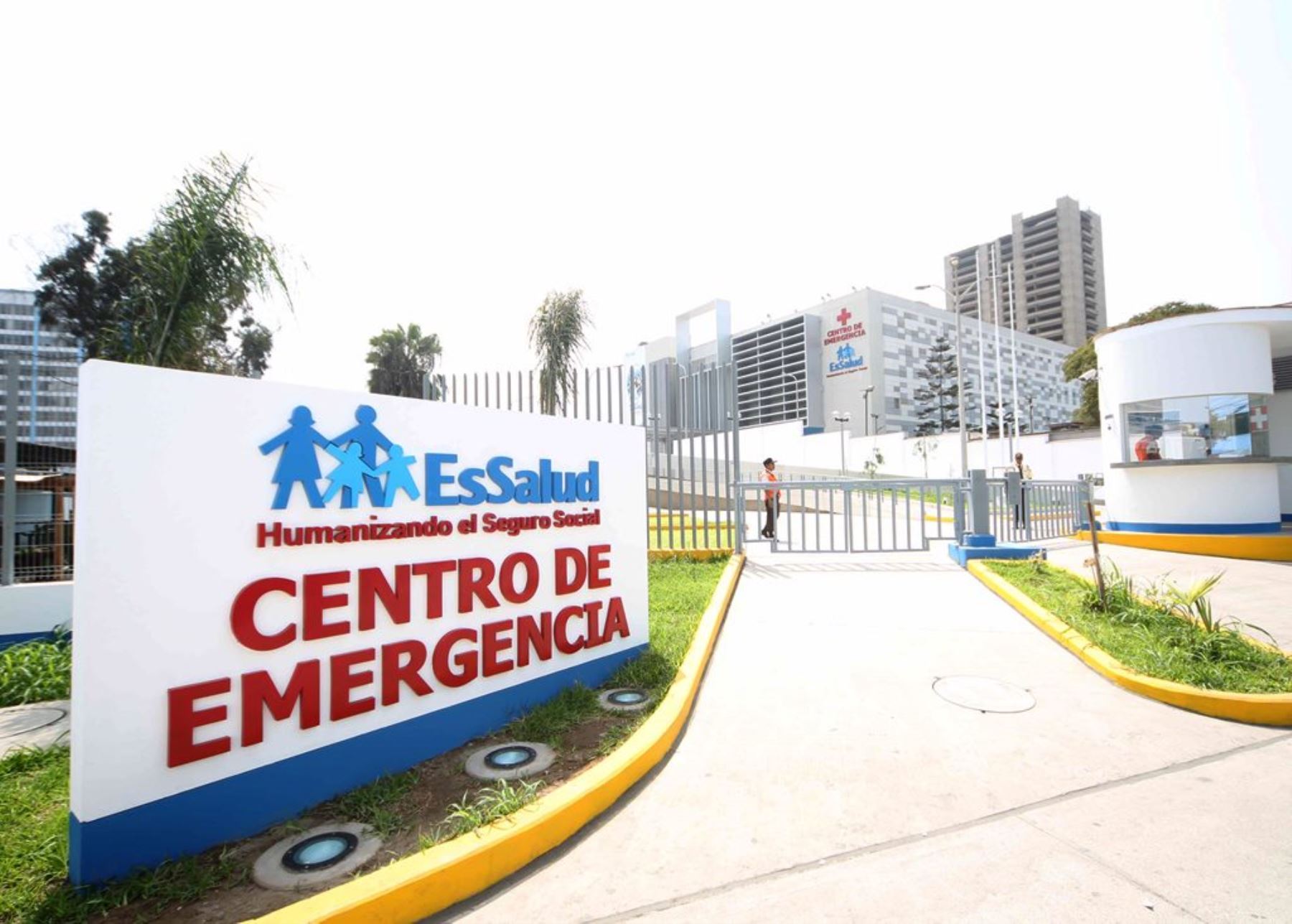 Essalud comprará medicinas en el exterior para sincerar precios
