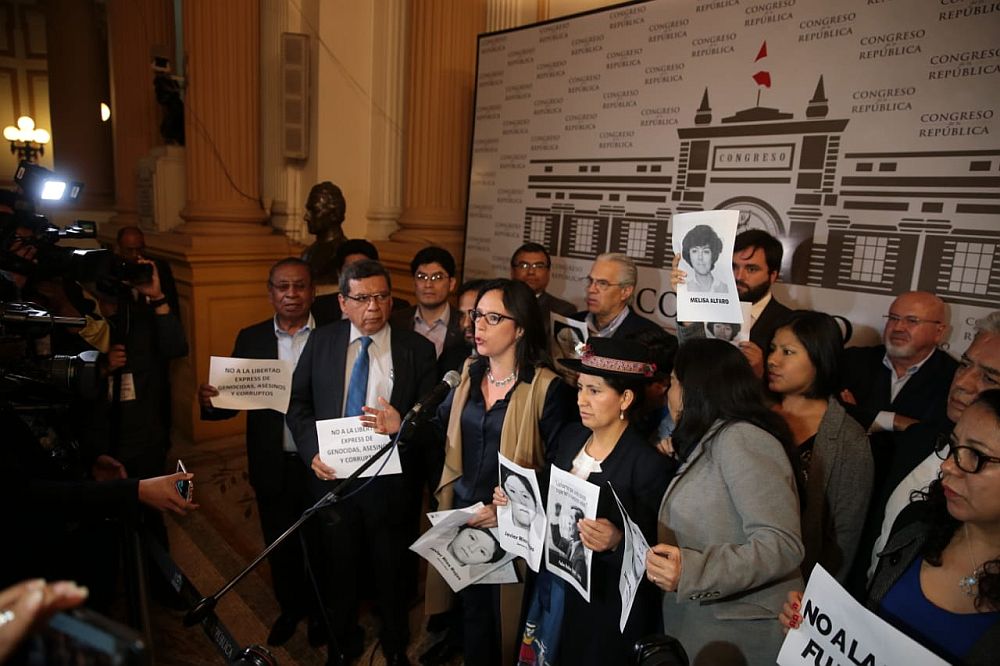 Cinco bancadas presentan moción de censura contra Daniel Salaverry
