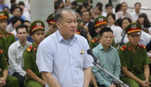 Vietnam: Condenan a prisión a 46 banqueros acusados de corrupción