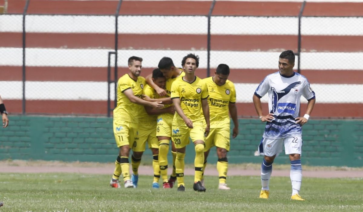 Coopsol vs. Chavelines por la última fecha del cuadrangular de ascenso. (Fotos: Violeta Ayasta / GEC)