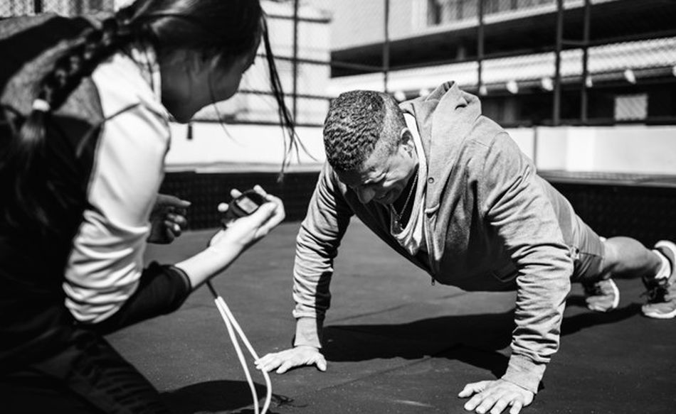 Ejercitarse ayuda al cuerpo a estar activo todo el día. (Foto: Freepik)