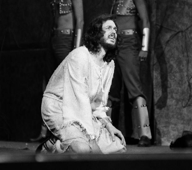 ‘Jesucristo Superstar’ lo encumbró al éxito de forma definitiva ya que a la innegable calidad musical se le sumó una puesta en escena jamás vista anteriormente. (Foto: El País)