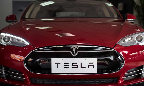 Se aceleran las ventas de autos eléctricos con avance de Tesla