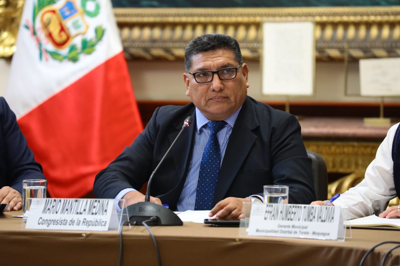 Mantilla reafirma que se deben investigar encuestadoras y mensaje a la nación