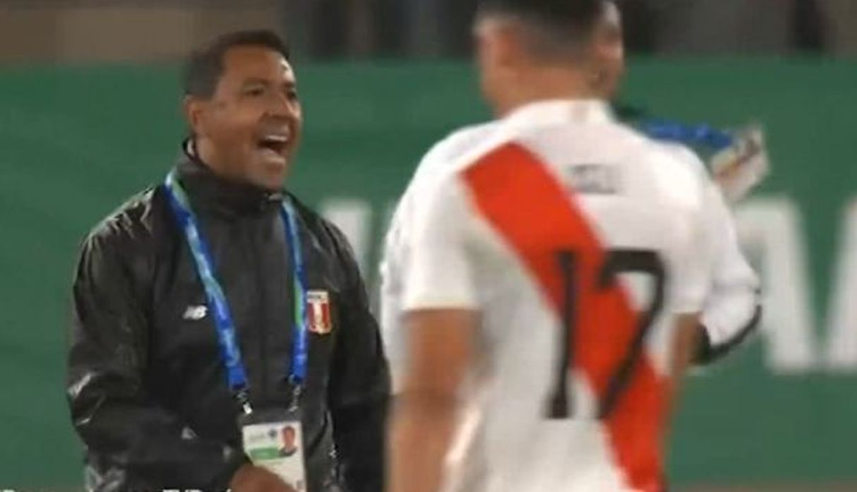Nolberto Solano arremetió contra árbitro chileno del Perú-Honduras | VIDEO
